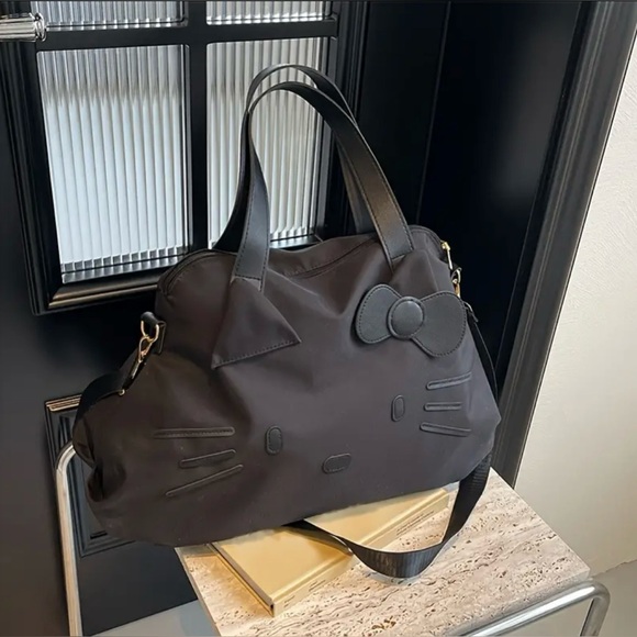 HELLO KITTY 🎀 | Black Slouchy Shoulder Bag (Brand New!) 🖤✨ - Picture 3 of 6